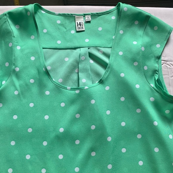 🦋Women’s Cap Short Sleeve Crewneck Shirts Dressy Casual Blouse. Size S - Picture 8 of 8